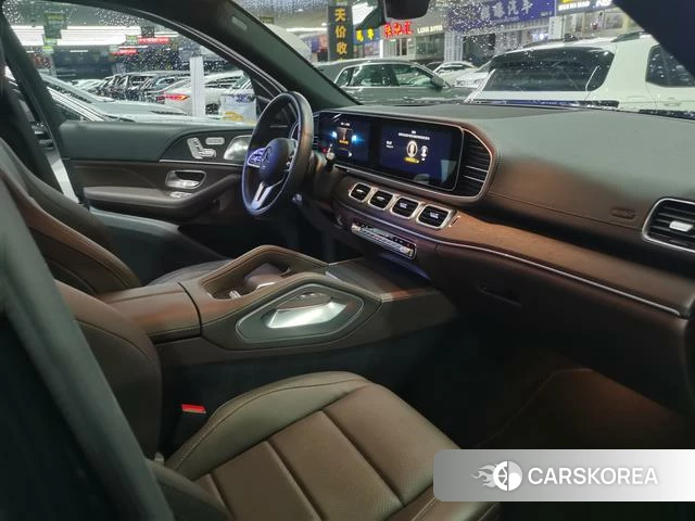 Mercedes-Benz GLS 2023 Черный из Китая, фото 5