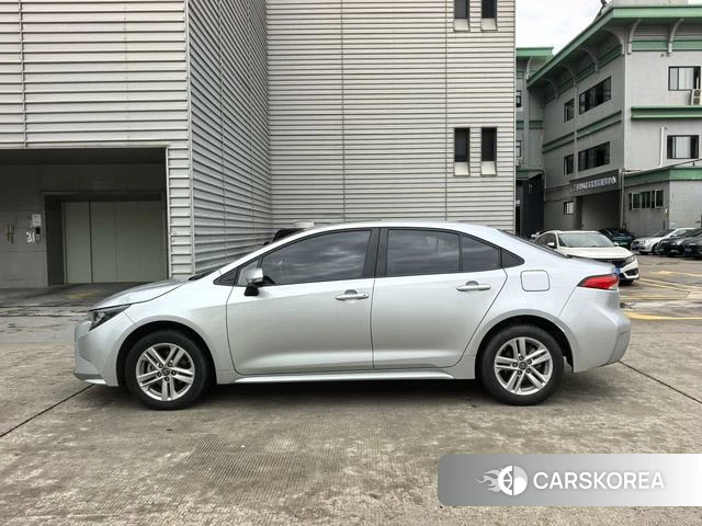 Toyota Levin 2021 Серебристо-серый из Китая, фото 5
