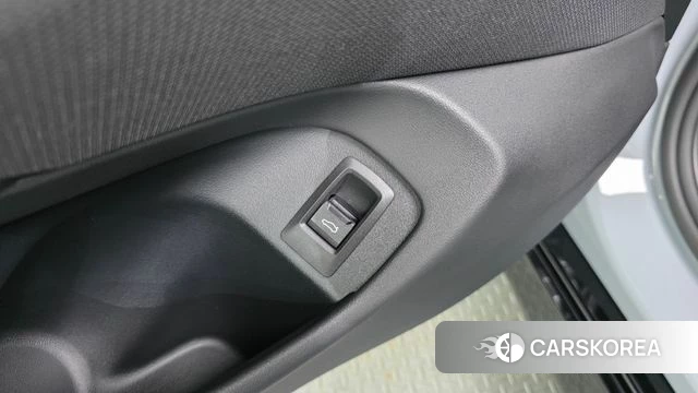 BMW 5 Series (G60) 2024 Серый из Кореи, фото 5