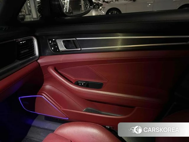 Porsche Panamera (971) 2020 Черный из Кореи, фото 5