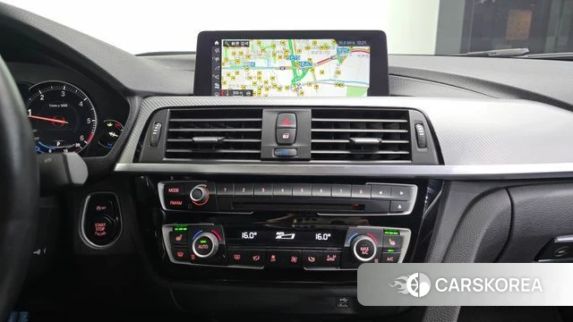 BMW 3 Series (F30) 2018 Синий из Кореи, фото 5