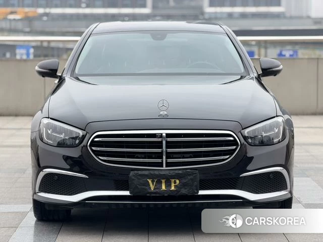 Mercedes-Benz E-Class 2023 Черный из Китая, фото 5