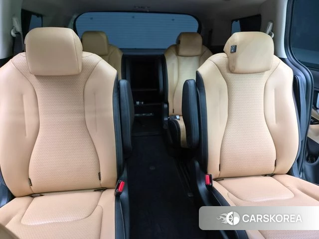 Kia Carnival 4th generation 2023 Белый из Кореи, фото 5