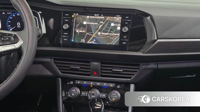 Volkswagen 7th Generation of Jetta 2023 Белый из Кореи, фото 5