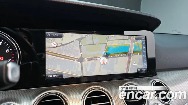 Mercedes-Benz E-Class W213 2018 Белый из Кореи, фото 5