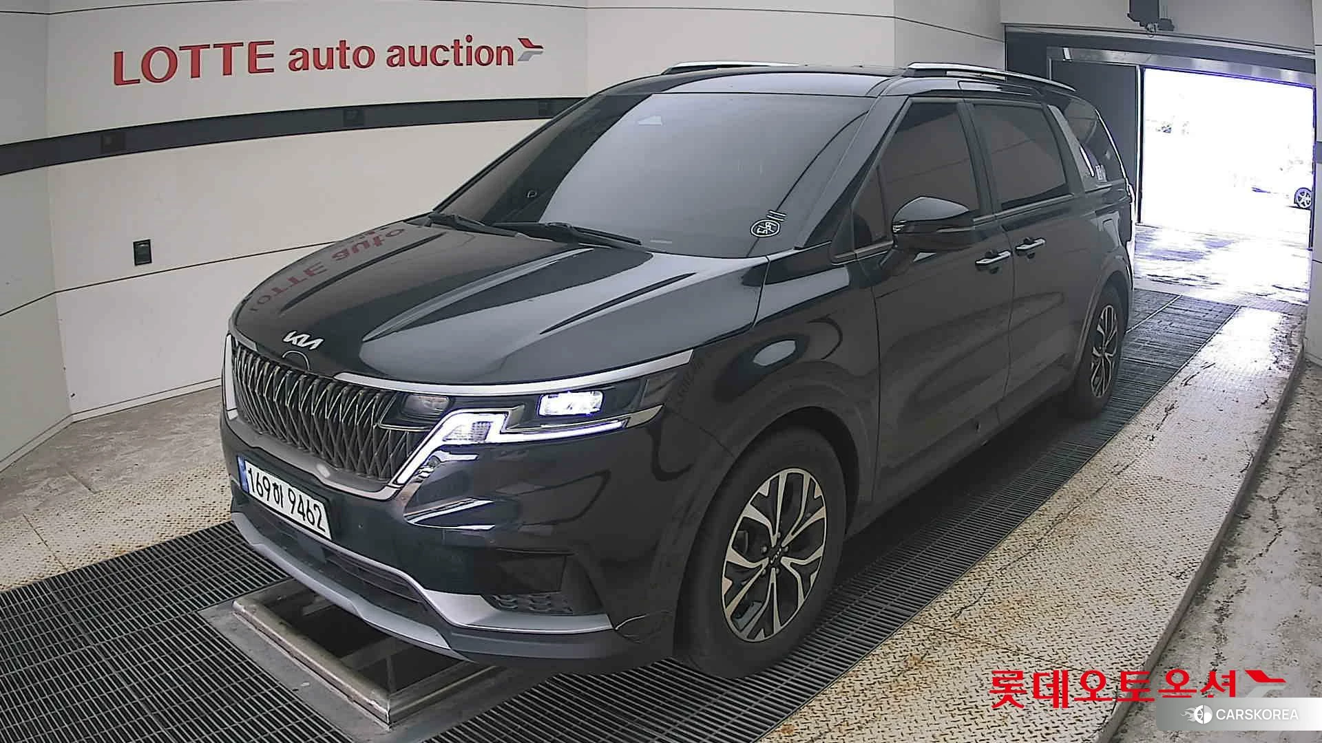 Kia Carnival 2023 Aurora Black Pearl из Кореи, фото 5