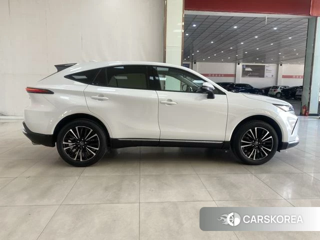 Toyota Venza 2024 Белый из Китая, фото 5