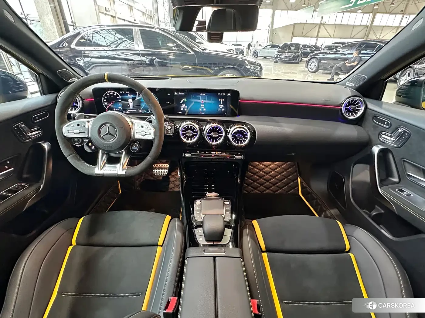 Mercedes-Benz A-class AMG 2023 Yellow/orange из Китая, фото 5