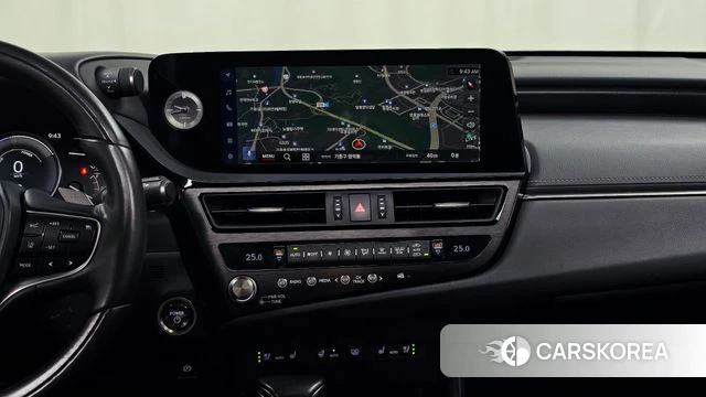 Lexus ES300h 7th generation 2023 Белый из Кореи, фото 5