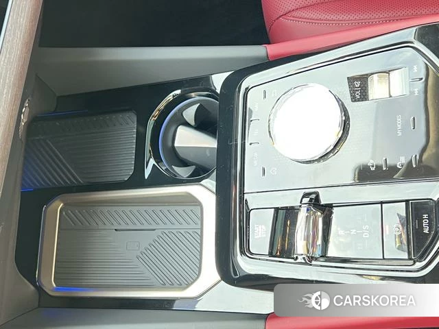BMW 5 series 2025 Черный из Китая, фото 5