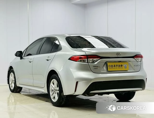 Toyota Levin 2022 Серебристо-серый из Китая, фото 5