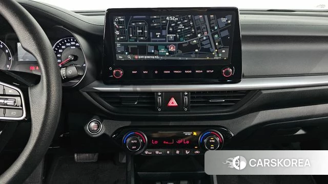 Kia The New K3 2nd generation 2024 Белый из Кореи, фото 5