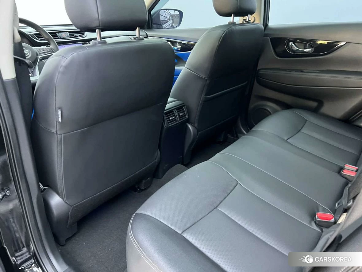 Nissan X-Trail 2023 Черный из Китая, фото 5