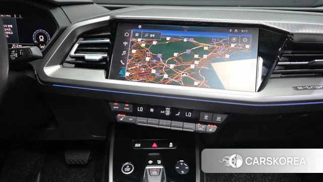 Audi Q4 e-Tron (F4) 2022 Серебристо-серый из Кореи, фото 5