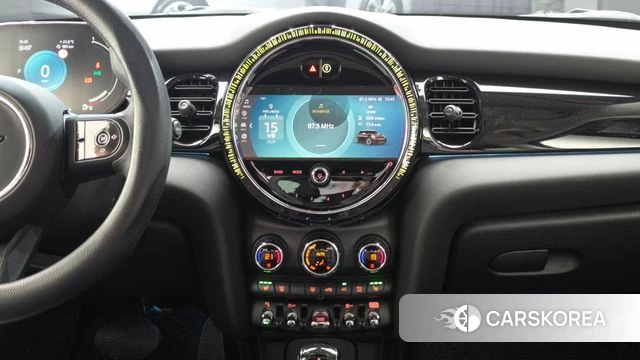 Mini Cooper 2023 Песочный из Кореи, фото 5