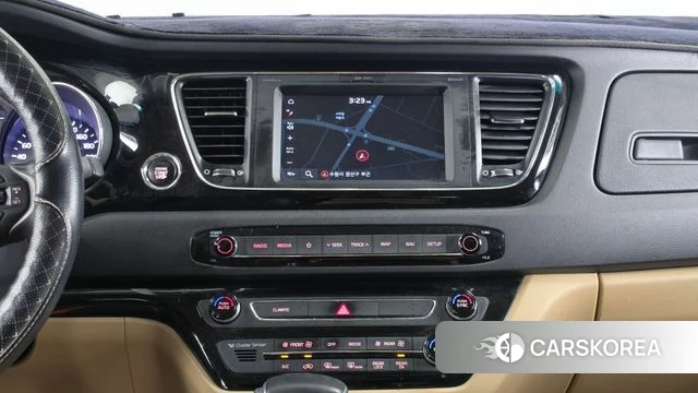 Kia The New Carnival 2018 Белый из Кореи, фото 5