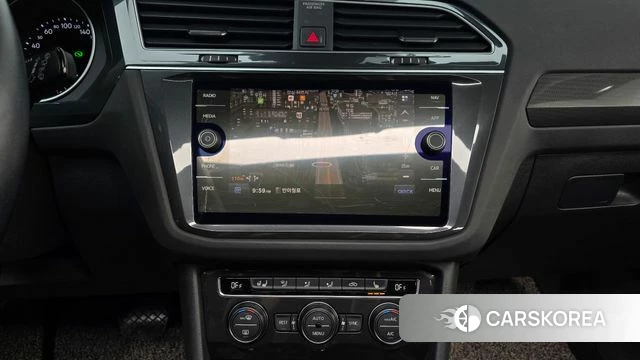 Volkswagen Tiguan second Generation 2020 Белый из Кореи, фото 5