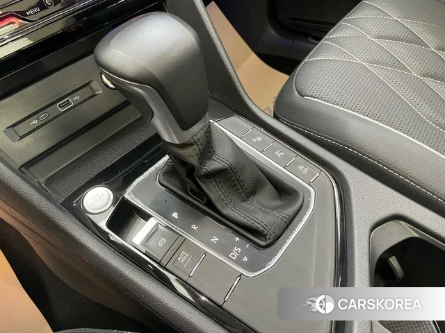 Volkswagen Tiguan L 2024 Черный из Китая, фото 5
