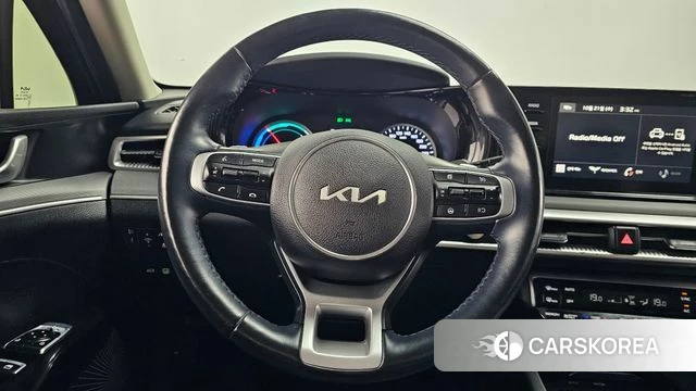 Kia K5 Hybrid 3rd Generation 2023 Черный из Кореи, фото 5