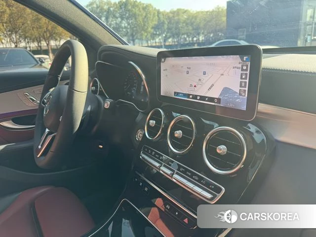 Mercedes-Benz GLC 2023 Белый из Китая, фото 5