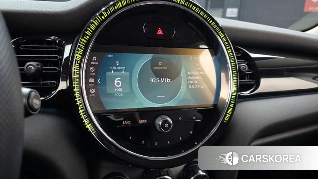 Mini Cooper 2023 Красный из Кореи, фото 5