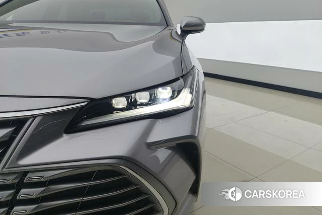 Toyota Avalon 2025 Темно-серый из Китая, фото 5
