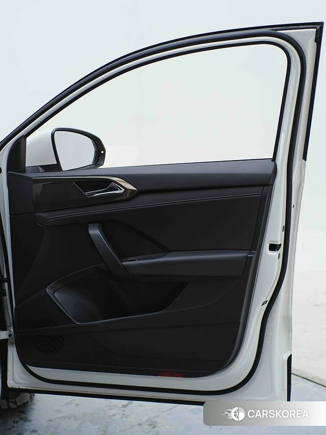Volkswagen Tharu 2021 Белый из Китая, фото 5