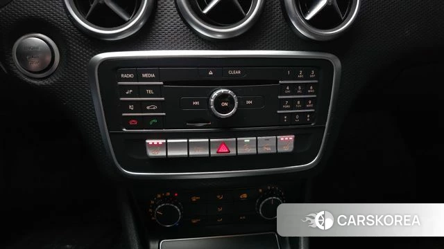 Mercedes-Benz A-Class W176 2018 Черный из Кореи, фото 5