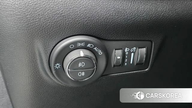 Jeep Compass 2nd Generation 2022 Черный из Кореи, фото 5