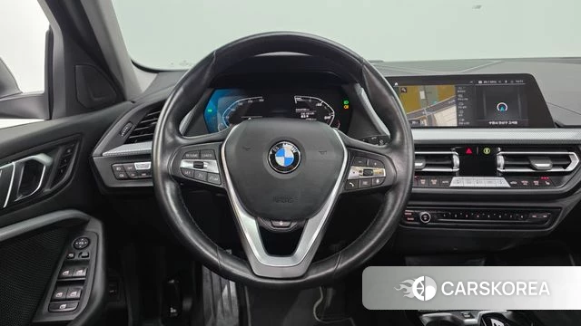 BMW 1 Series (F40) 2023 Черный из Кореи, фото 5
