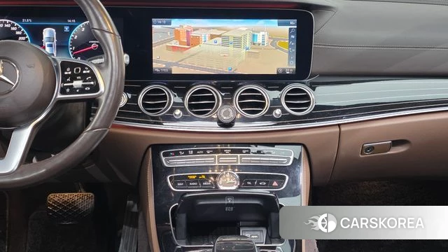 Mercedes-Benz E-Class W213 2019 Черный из Кореи, фото 5