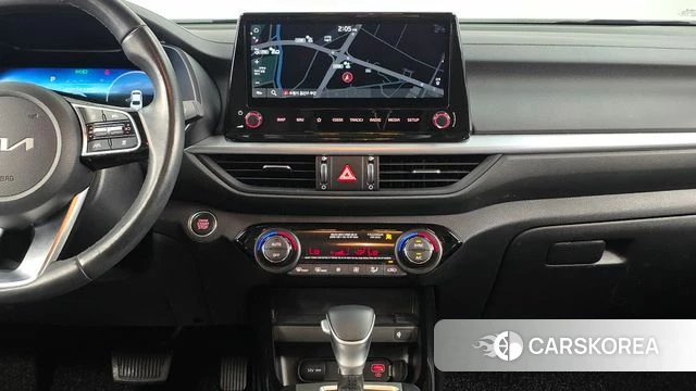 Kia The New K3 2nd generation 2022 Белый из Кореи, фото 5