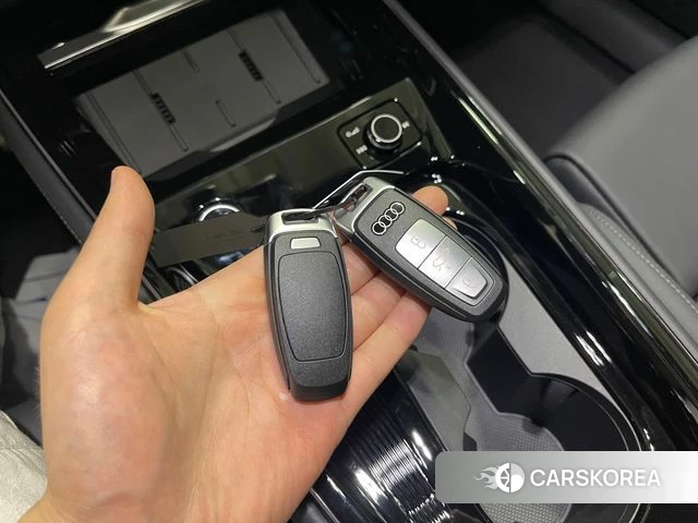 Audi Q3 (FJ) 2026 Серый из Кореи, фото 5