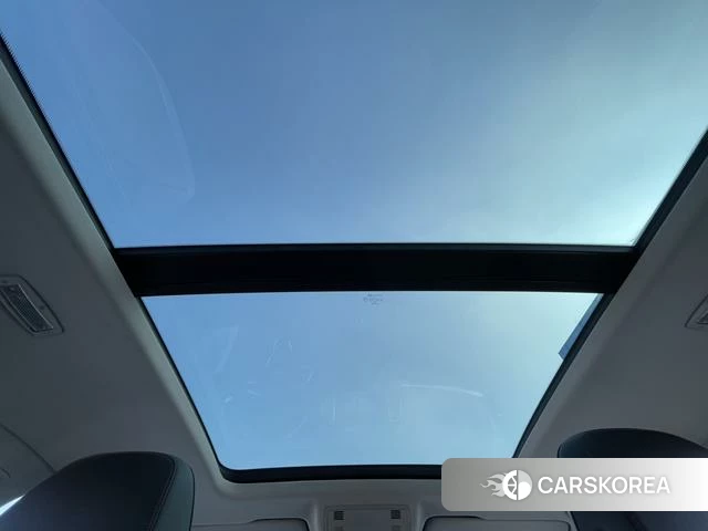 Skoda Karoq 2022 Белый из Китая, фото 5