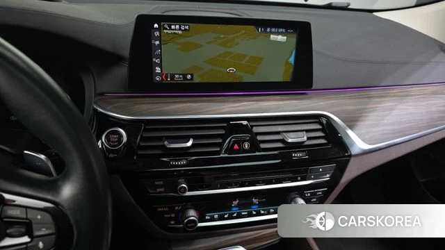 BMW 6 Series GT (G32) 2018 Серебристо-серый из Кореи, фото 5