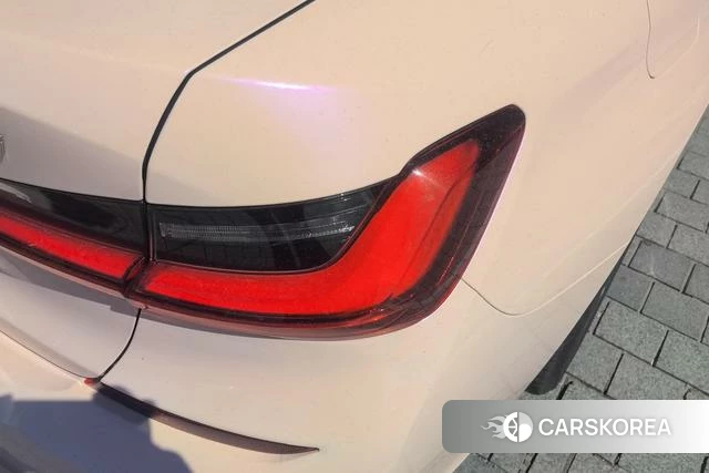 BMW 3 series 2022 Белый из Китая, фото 5