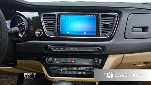 Kia The New Carnival 2018 Белый из Кореи, фото 5