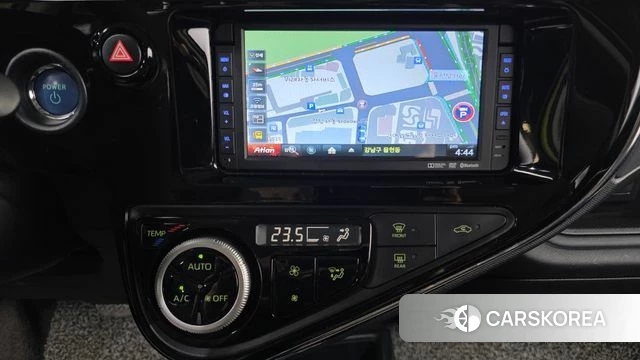 Toyota Prius C 2018 Светло-зеленый из Кореи, фото 5