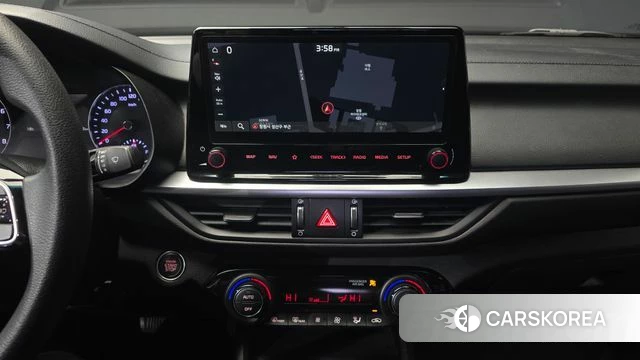 Kia The New K3 2nd generation 2023 Белый из Кореи, фото 5