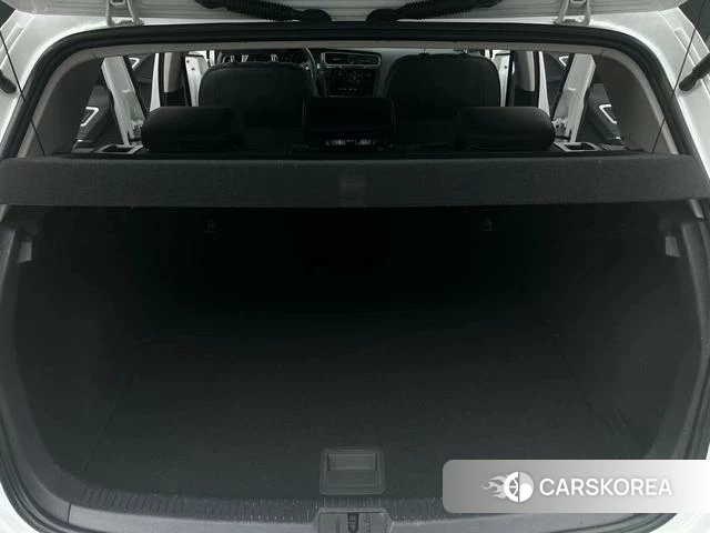 Volkswagen Golf 2021 Белый из Китая, фото 5