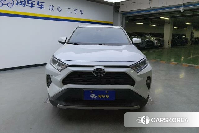 Toyota RAV4 2021 Белый из Китая, фото 5