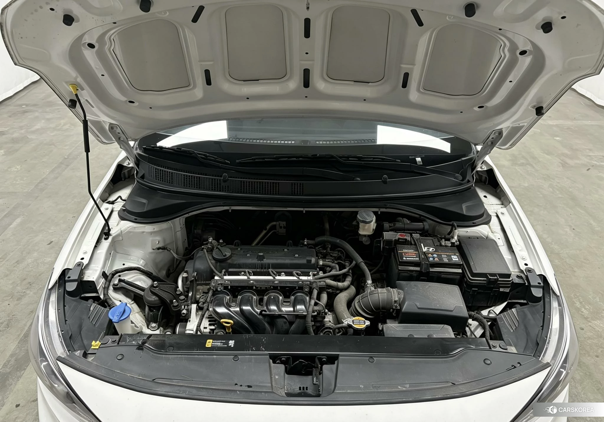 Hyundai Celesta 2020 Белый из Китая, фото 5