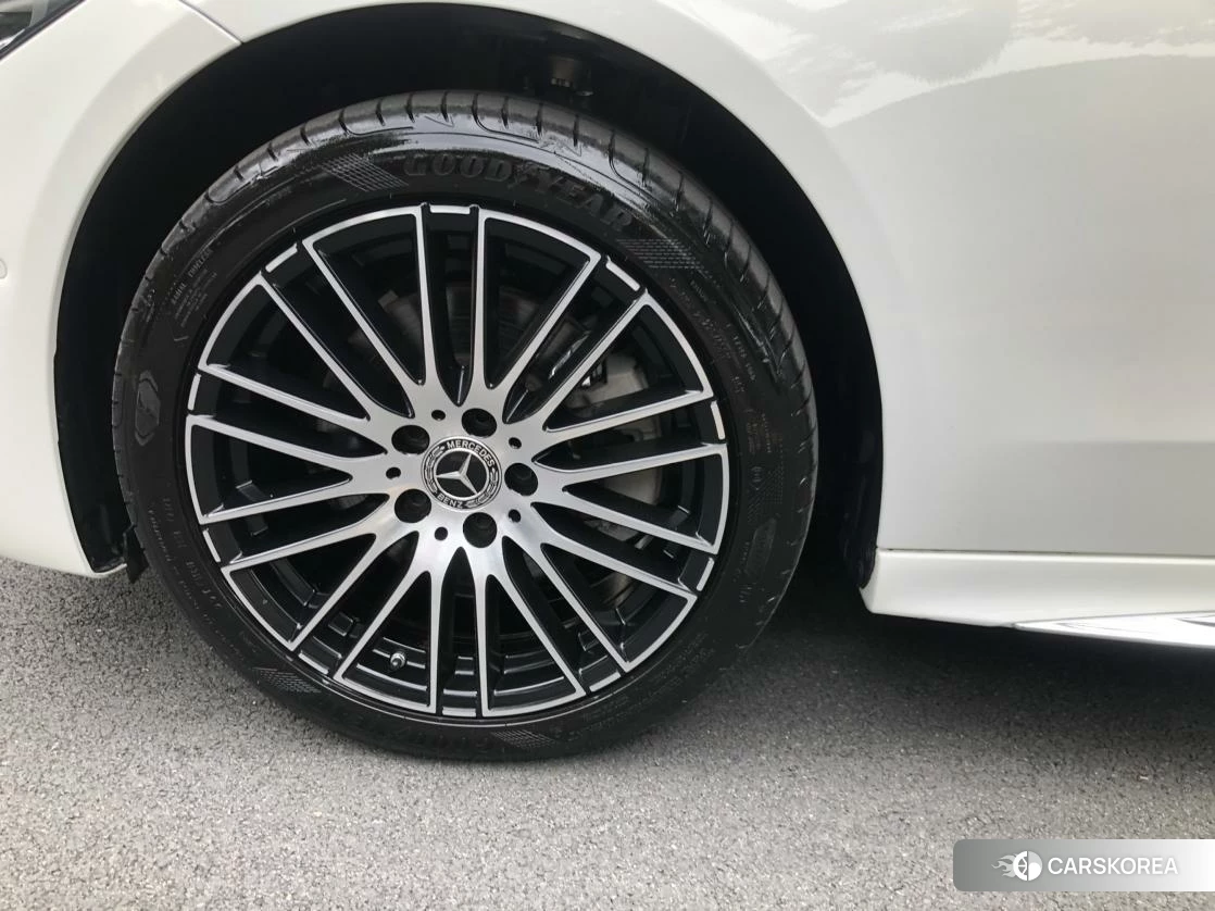 Mercedes-Benz C-class 2023 Белый из Китая, фото 5