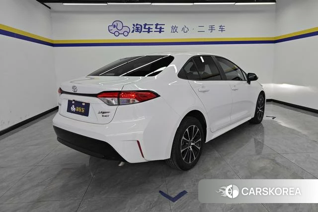 Toyota Levin 2024 Белый из Китая, фото 5