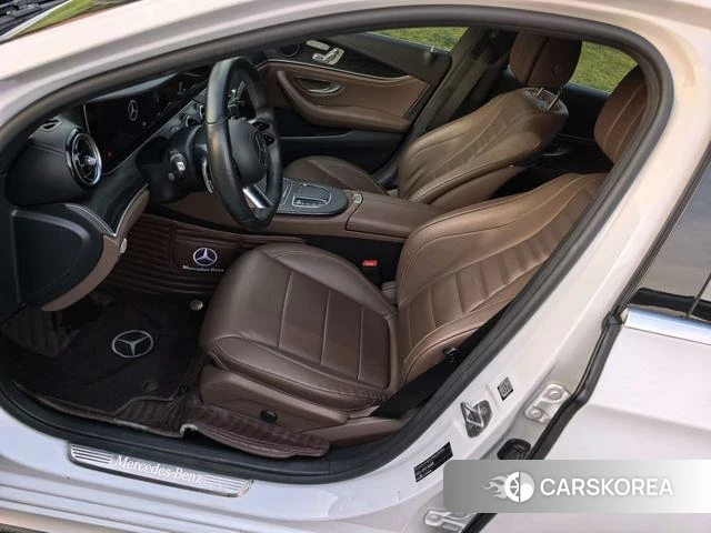Mercedes-Benz E-Class 2021 Белый из Китая, фото 5