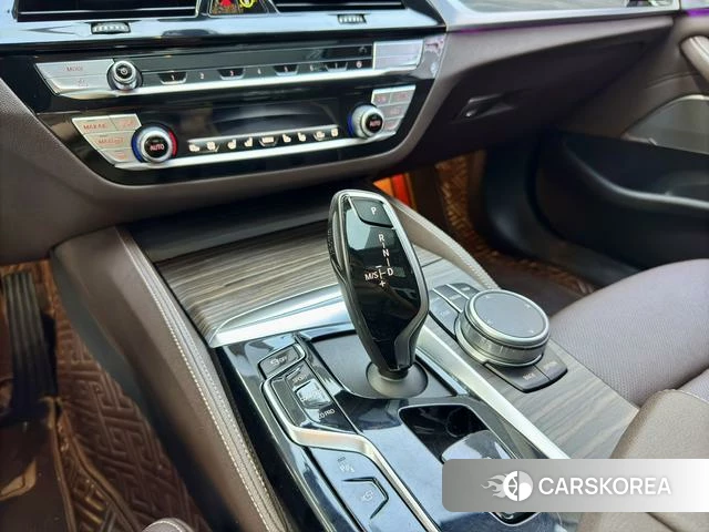 BMW 5 series 2022 Черный из Китая, фото 5