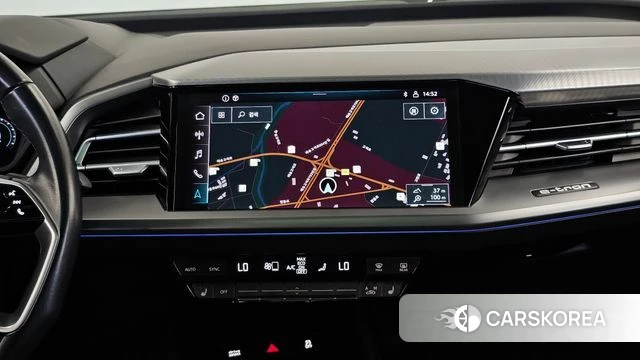 Audi Q4 e-Tron (F4) 2022 Белый из Кореи, фото 5