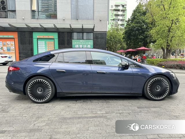 Mercedes-Benz AMG EQS 2024 Синий из Китая, фото 5