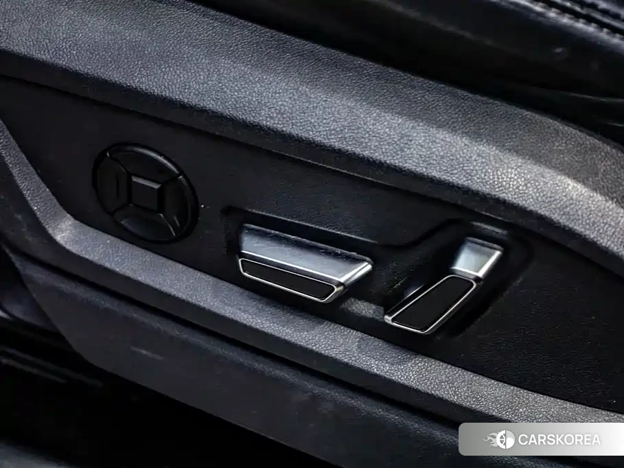 Audi Q6 2024 Черный из Китая, фото 5