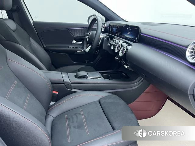 Mercedes-Benz A-Class 2024 Белый из Китая, фото 5